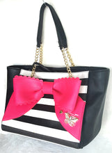 Load image into Gallery viewer, Betsey Johnson SHOPPER WITH POUCH - STRIPE - Urban Flair USA