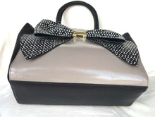 Load image into Gallery viewer, Betsey Johnson SATCHEL OVERSIZED BOW - TAUPE - Urban Flair USA