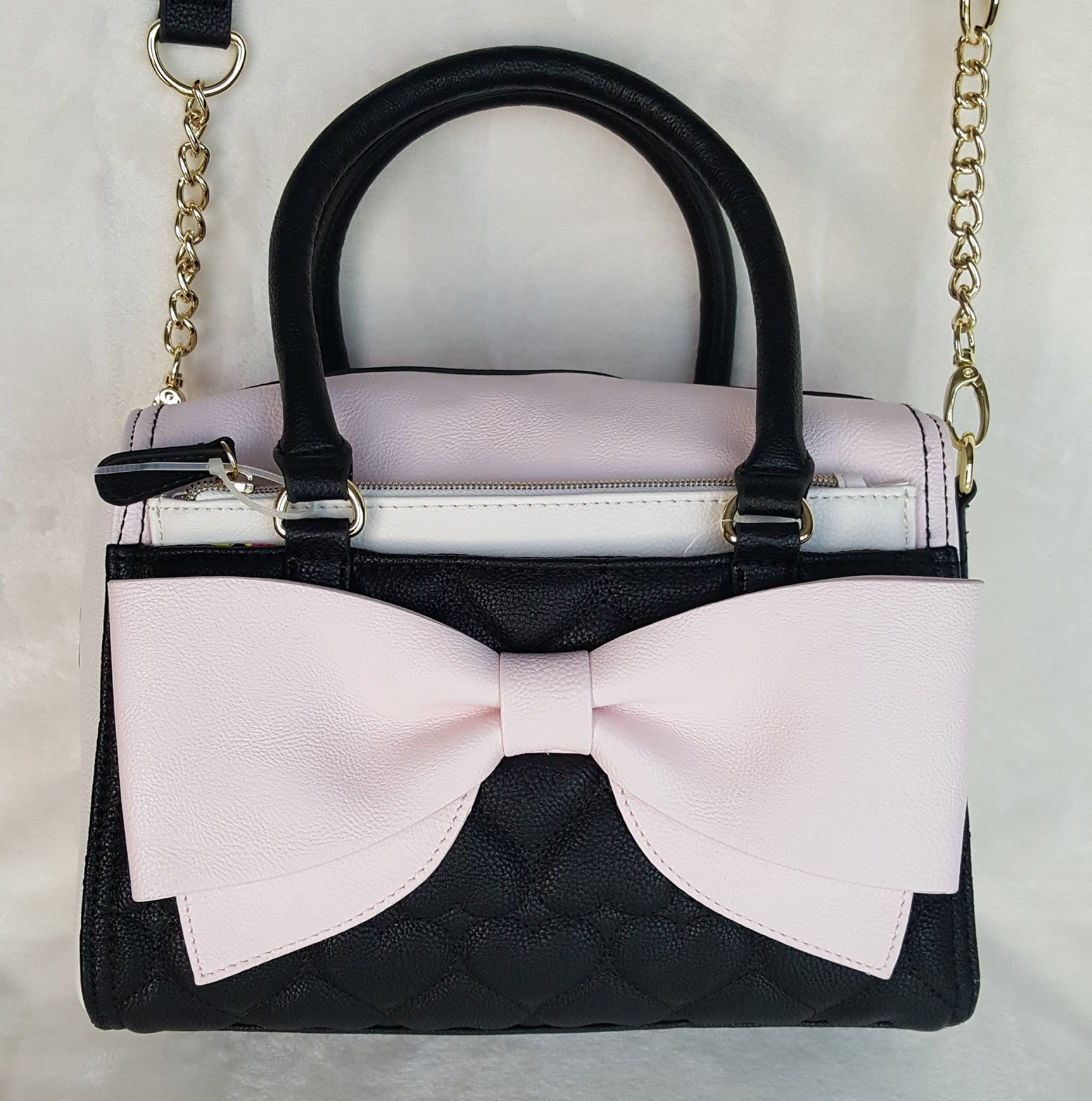 Betsey Johnson POUCH BOW SATCHEL BLUSH/BLACK … – Urban Flair USA
