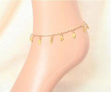 Load image into Gallery viewer, Anklet, Gold Chain Anklet with Leaf Charms - Urban Flair USA