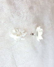 Load image into Gallery viewer, Floral Stud Earrings White, Fashion Stud Earrings - Urban Flair USA
