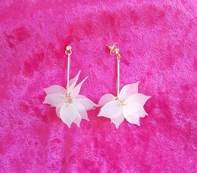 Floral Earrings White Gold Fashion Earrings Rhinestone Acrylic Dangle Drop Earrings by UrbanFlair - Urban Flair USA